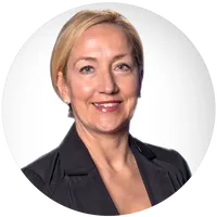 Beate Dingler, Mitarbeterin im Vertriebsinnendienst der Nölken Hygiene Products GmbH.